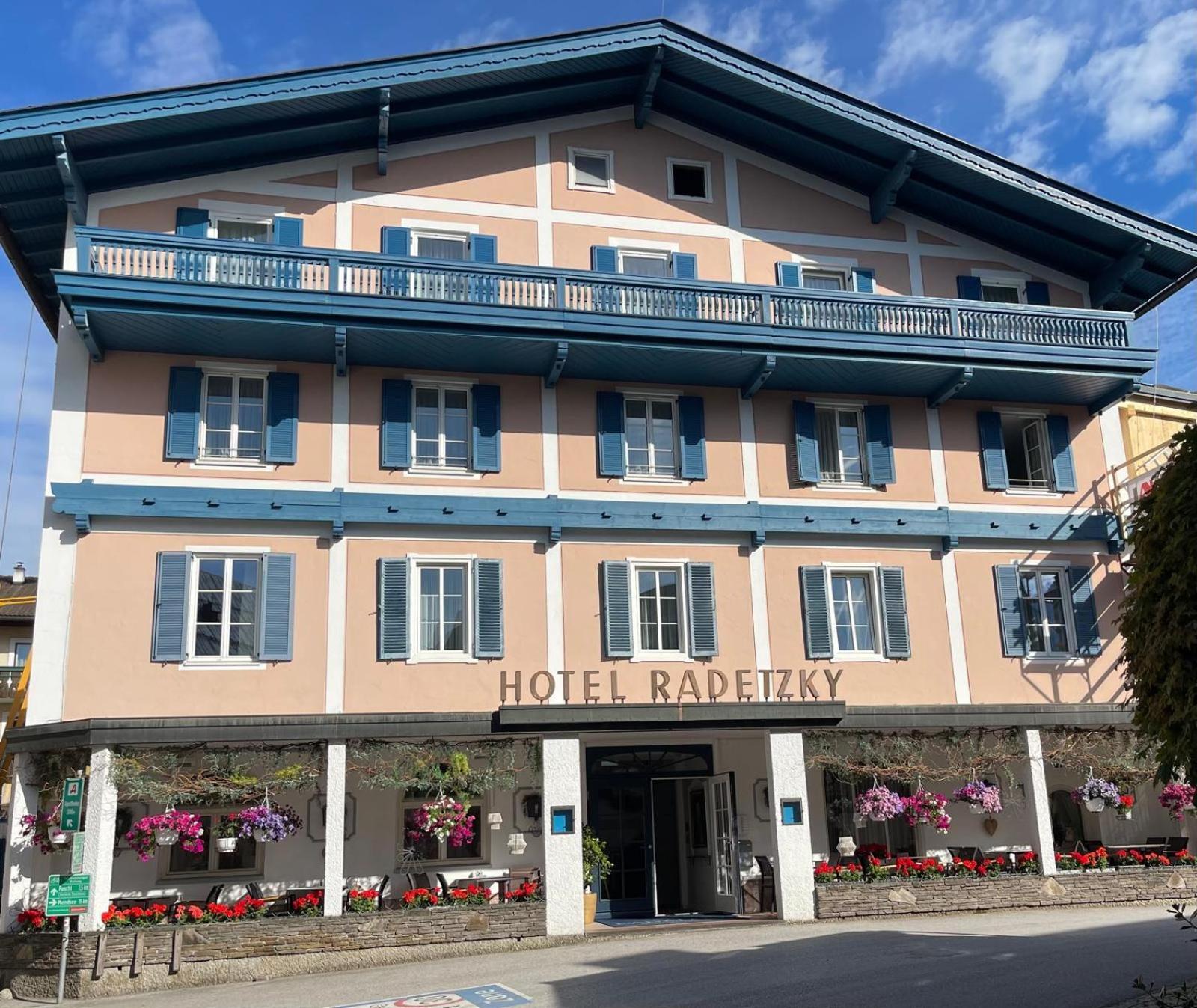 Hotel Radetzky Sankt Gilgen Exteriör bild